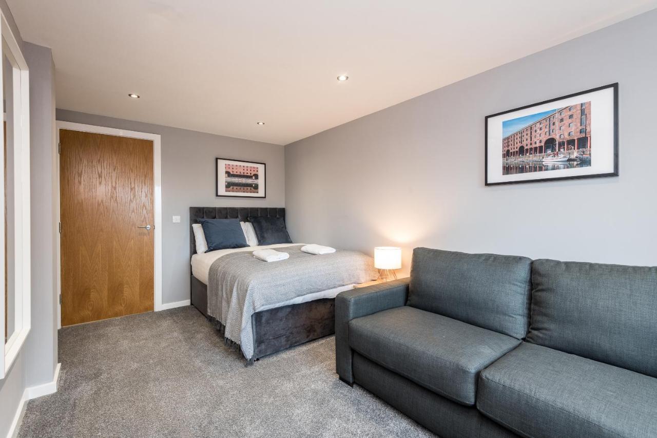 Host Apartments - Contemporary 3 Bed Apt With Balcony - Perfect For Long Stays リヴァプール エクステリア 写真